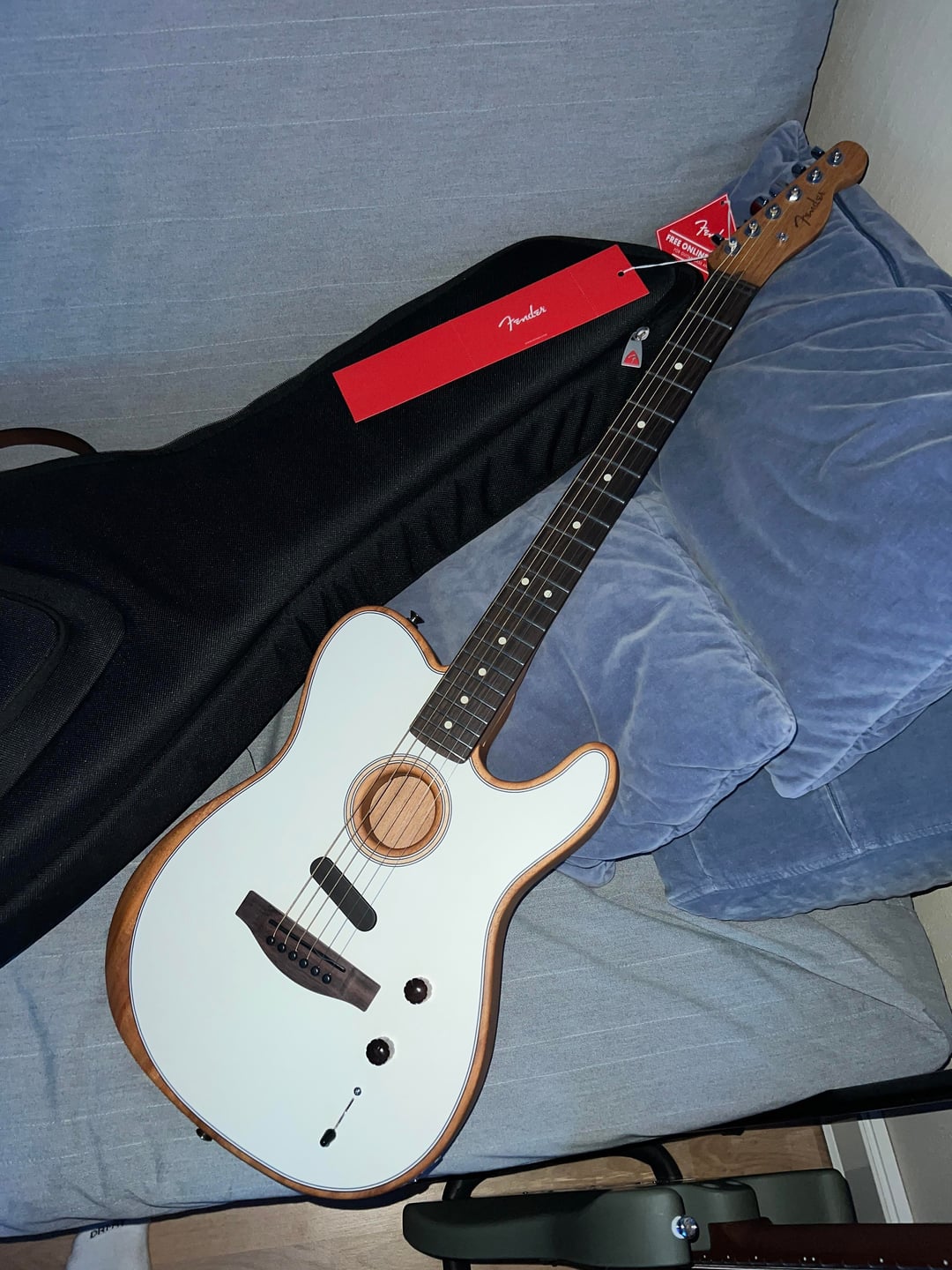 Fender Acoustasonic Telecaster Problems