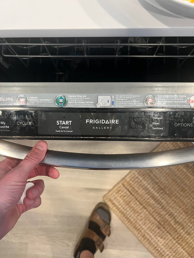 Frigidaire Dishwasher Not Washing Cleaning