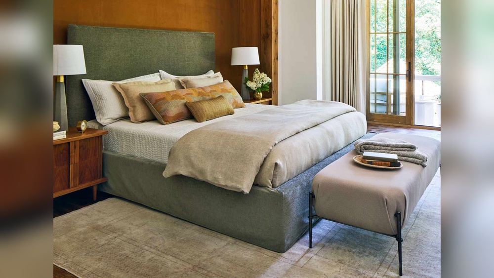 How Designers Make Dark Elegant Bedrooms Feel Cozy Instead Of Heavy