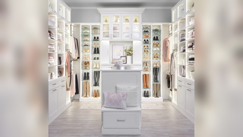 How Thoughtful Laundry Closets Quietly Fix Daily Home Chaos